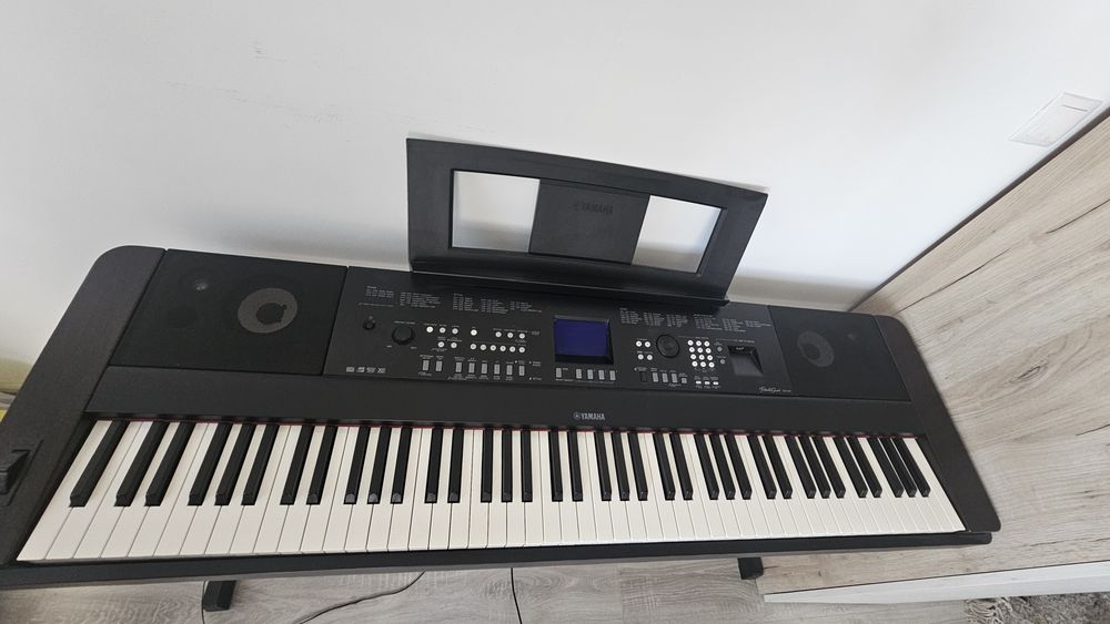 Pian digital Yamaha Portable Grand DGX-650 – 88 clape, stare foarte OK