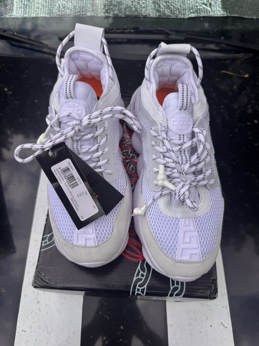 Versace chain reaction