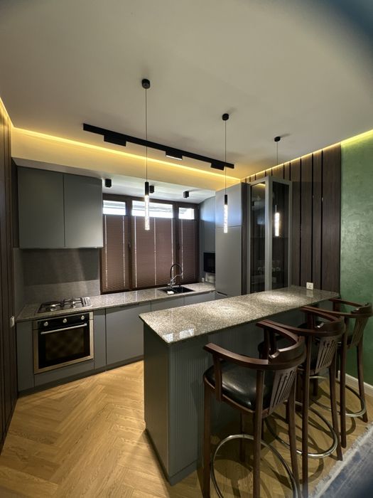 Кухонные гарнитуры под заказ.