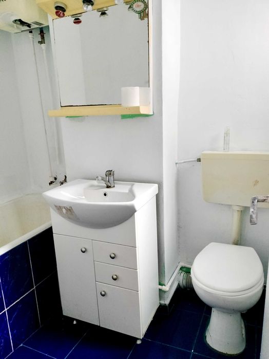 Apartament două camere de vânzare în Petroșani
