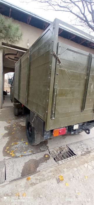 UaZ 3303 mashinasi sotiladi