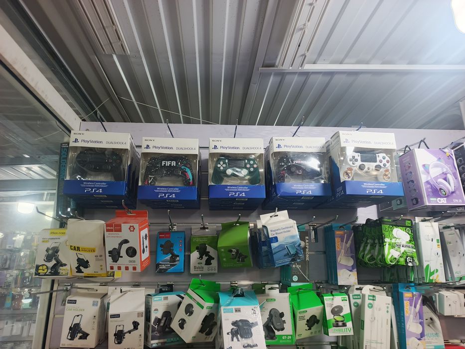 Sony PlayStation 4 джойстики