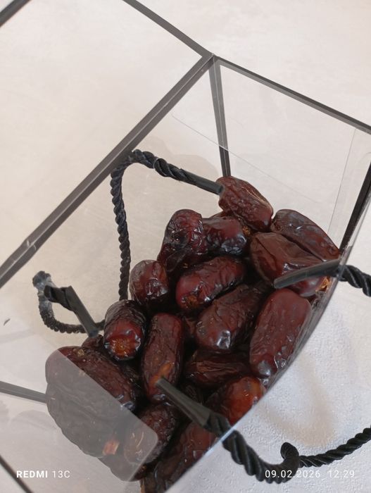 Финики сафави подарочные