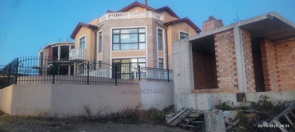 Продава се Къща в Несебър - 240 кв.м за 542 €/кв.м - Снимка #1