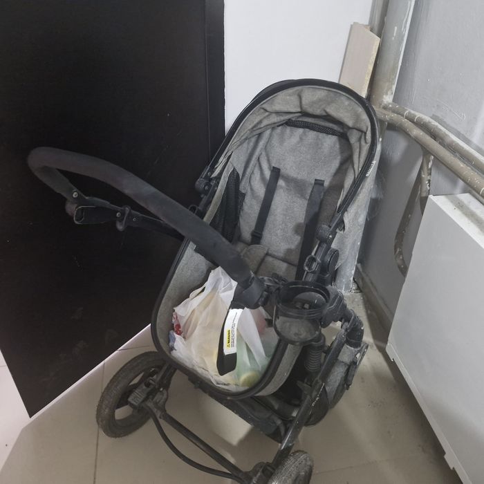 Продам детскую коляску