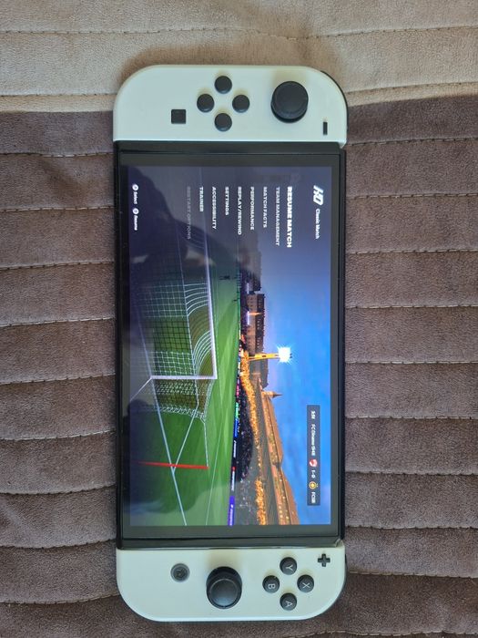 Vând nintendo switch oled