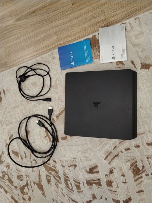 PlayStation 4 slim