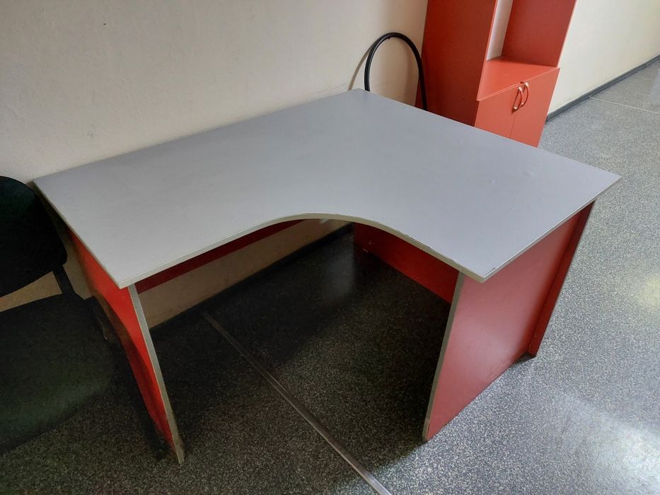 Продам, столы  для  офиса