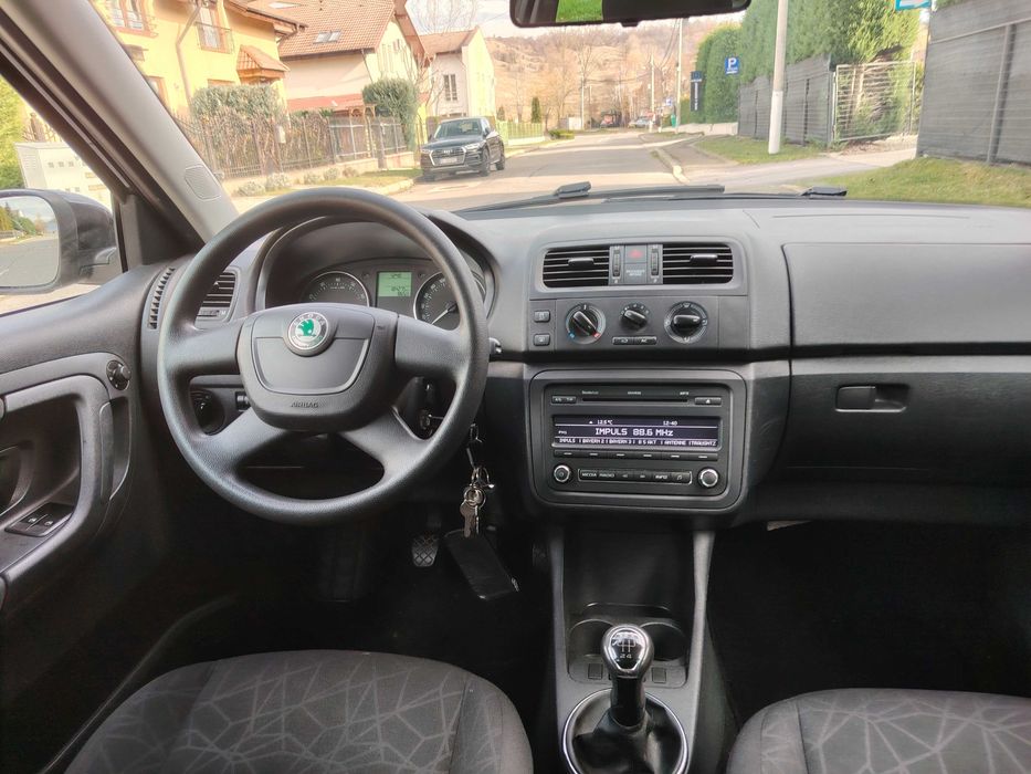 SKODA Fabia 2011 — imagine 5