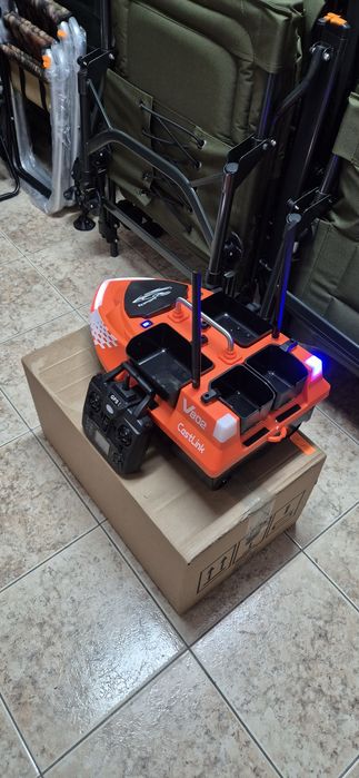 Лодка за захранка FLYTEC V802 PRO GPS