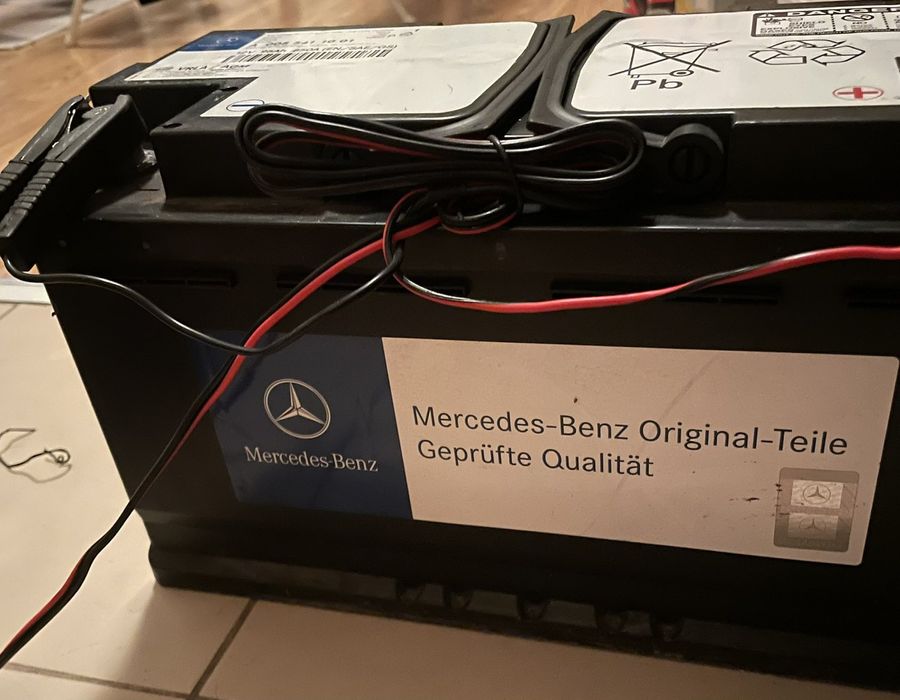 Продавам акумулатор Mercedes 95Ah 850A