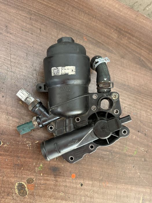 Carcasa filtru ulei audi a4 a5 a6 a7 a8 q7 3.0tdi clab crc cduc cvub