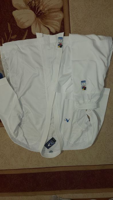 Продается новое Кимоно WKF APPROVED