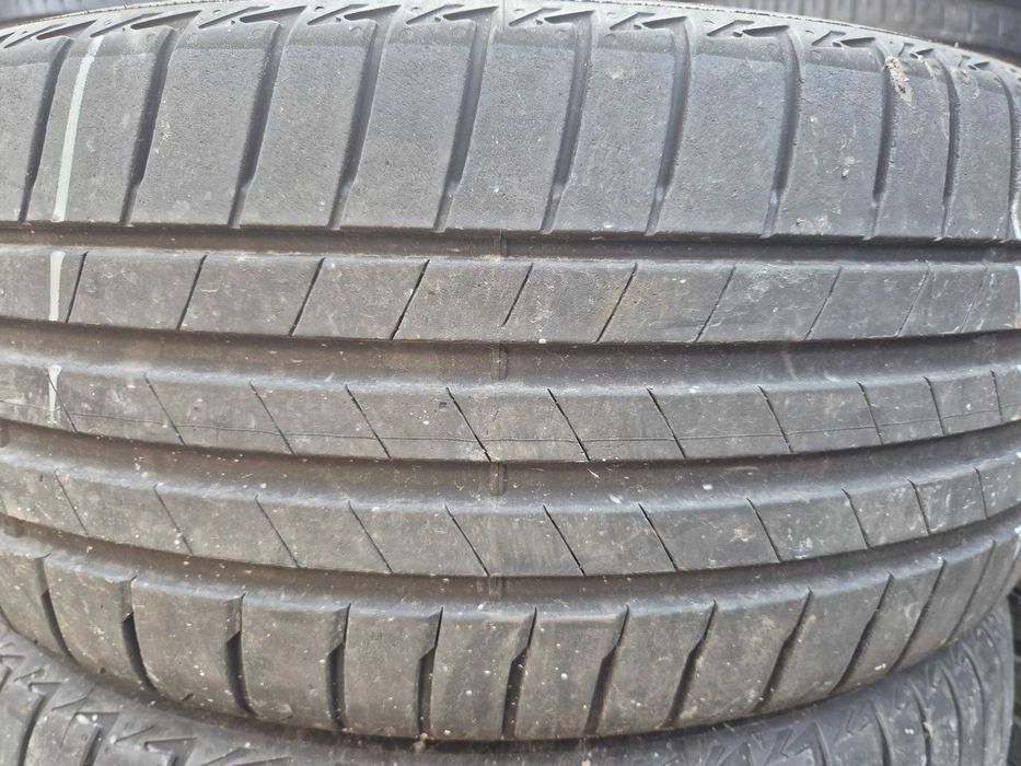 2 Anvelope de VARA - 225/40/19 - BRIDGESTONE - CA NOI - DOT 2024 !