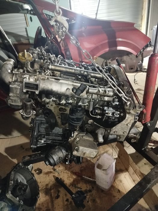 Vând motor și cutie de viteze Opel Zafira B 1.9 CDTI