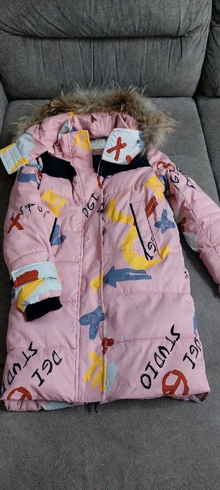 Продам  куртку 146