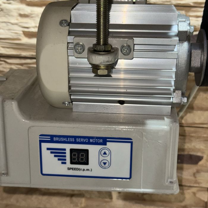 Швейная машина зиг заг и прямо строчка