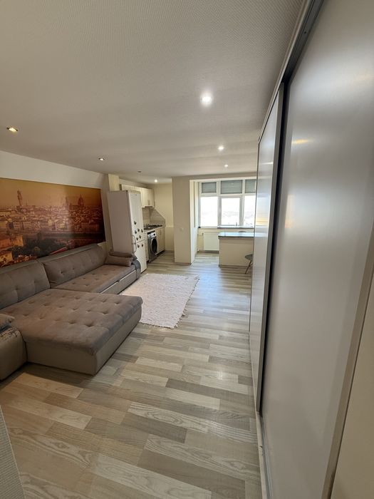 inchiriez garsoniera craiovei