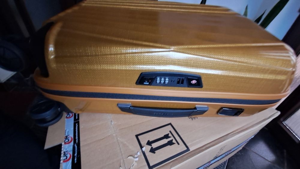 Troler  Samsonite Major-Lite 55 , 4 roti , NOU