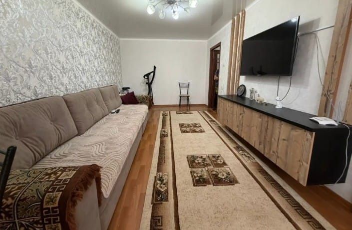 Продам двух комнатную