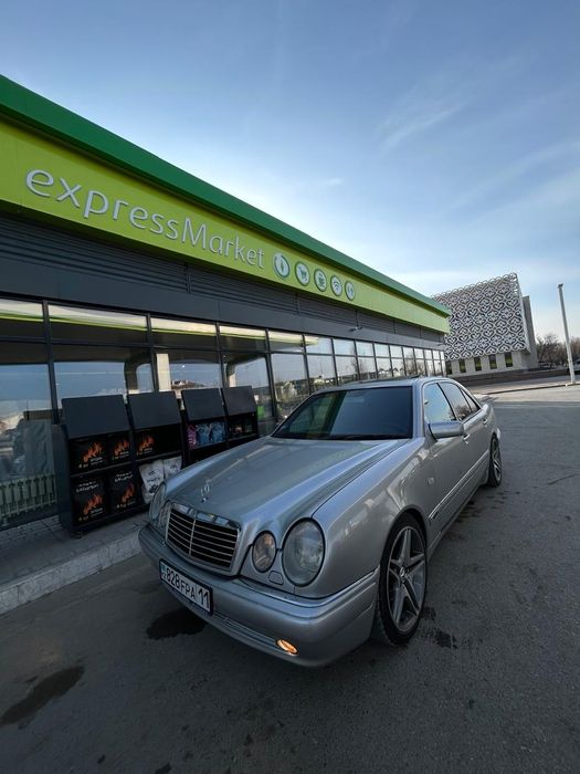 Бампер Мерседес 210 Е50 обвес пороги тюнинг