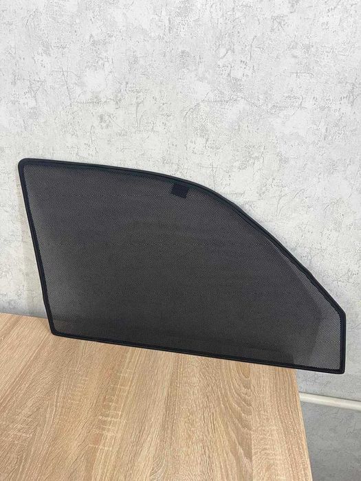 Продам магнитные шторки Lutor передние на а/м Lada Priora