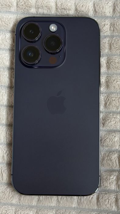 Iphone 14 PRO 1TB Deep Purple лилав с кейс Pitaka, Quadlock