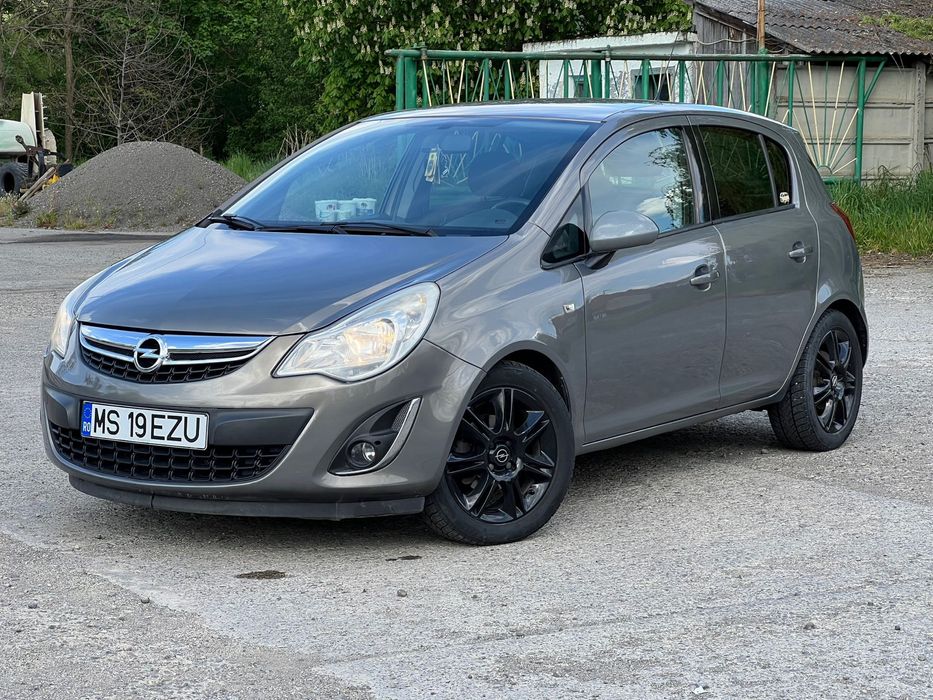 Opel corsa D 1.4.