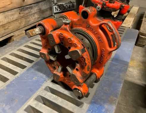 Cap filetat RIDGID 141 de la 2 la 4 toli si presa manuala