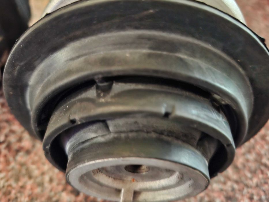 Хидравличен тампон за мерцедес,двигател ом642