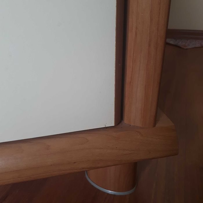 Шкафче/ скрин тъмен бук, отлично състояние