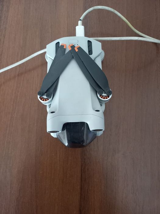 Дрон DJI Mini 3 PRO