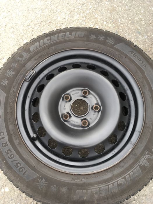 Jante iarna volkswagen Golf 5 6 7 Seat Audi Skoda 5x112 195 65 R15 M+S