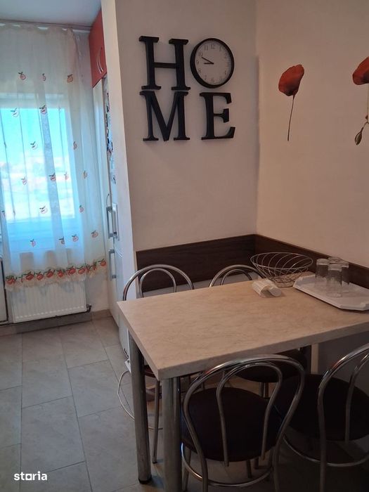 Apartament 2 camere Boul Roșu 250 euro