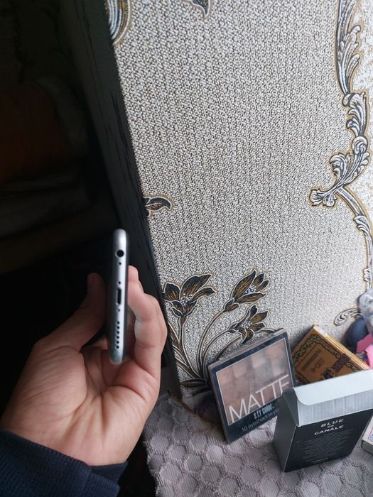 Iphone 6  xotirasi 64gb