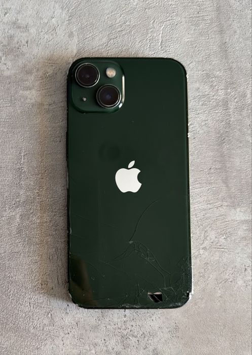 iPhone 13 256 ГБ зелёный