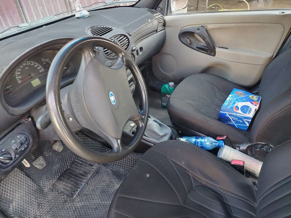 Срочно продаю машину