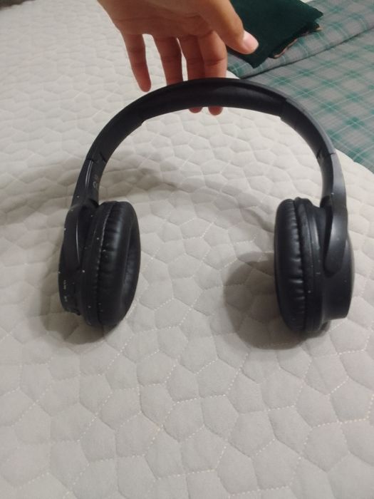 Продам наушники UNION BX14