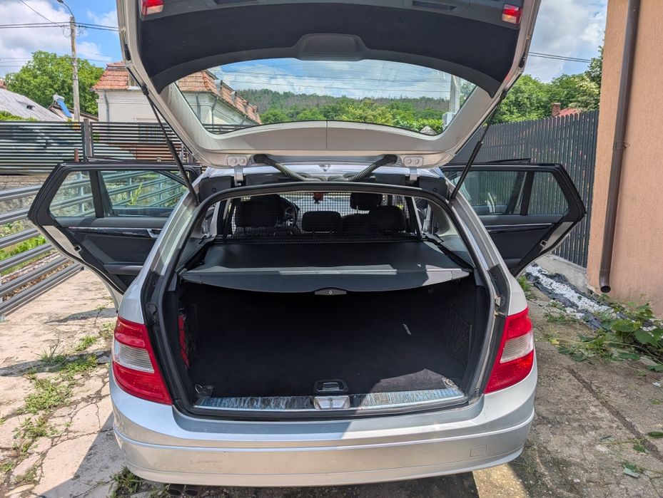 MERCEDES-BENZ C-Class 2010 — imagine 5