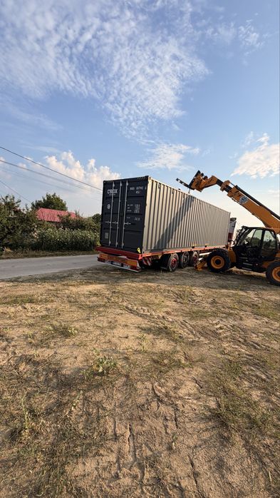Containere maritime noi si second hand
