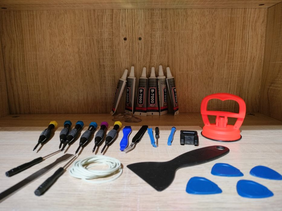 Продам набор для ремонта телефона