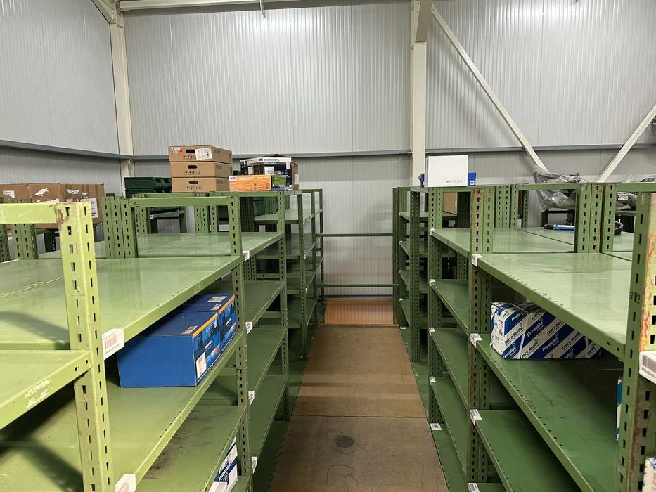 Rafturi metalice, Sistem rafturi de polite cu etaj, aprox. 90-120m²