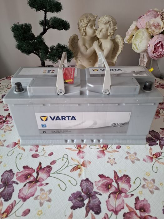Vând baterie VARTA SILVER Dynamic 12 v 110 Ah 920 A