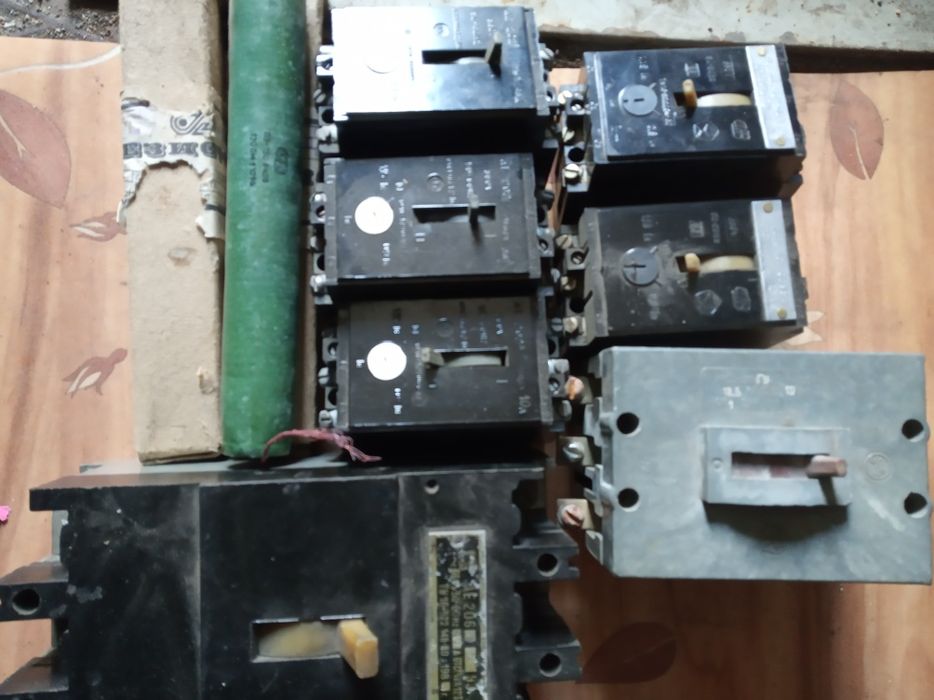 Фотореле,шаговые искатели,манометры