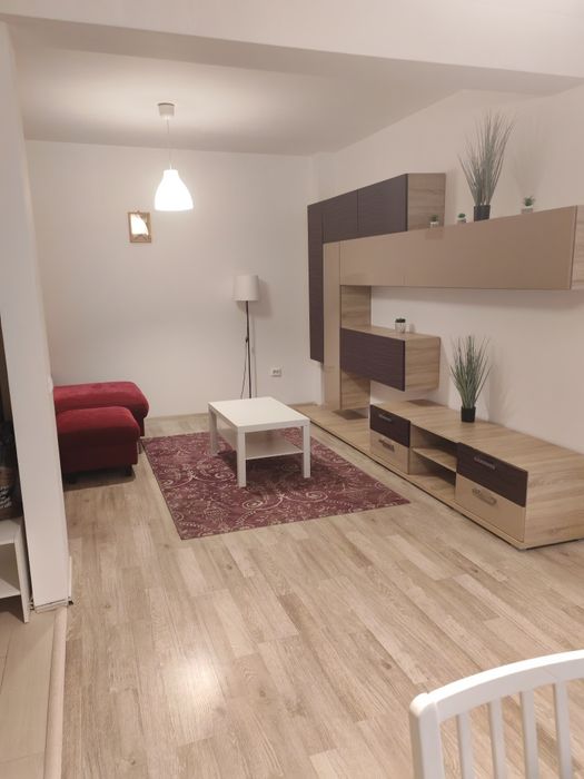 Închiriez apartament Strada Stadionului