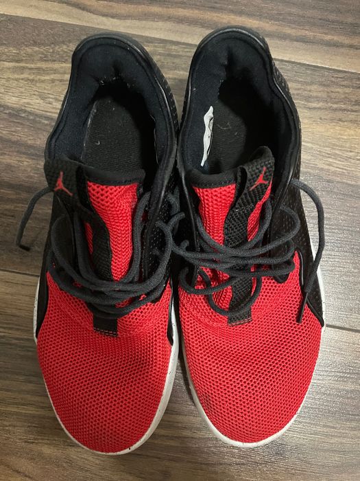 Спортни маратонки