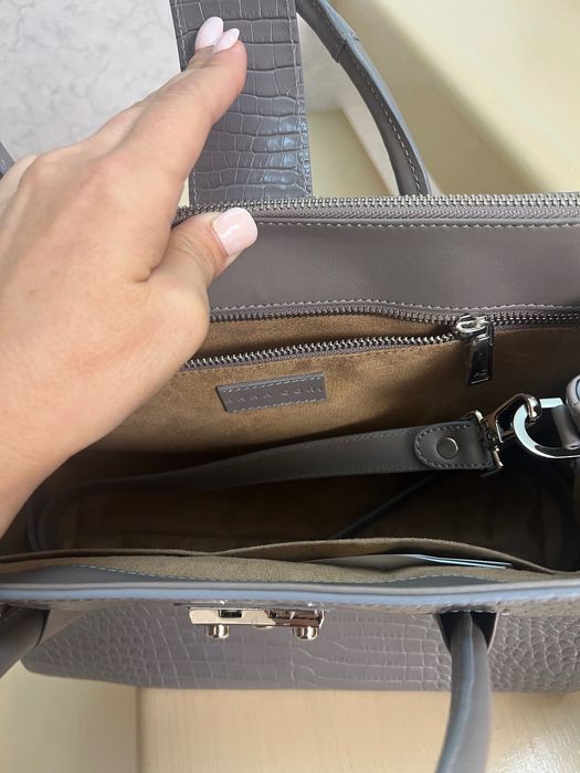 Geanta Anna Cori noua