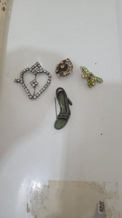 Продам эксклюзивные брошки