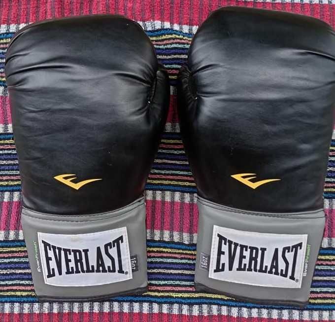 Manusi de box Everlast