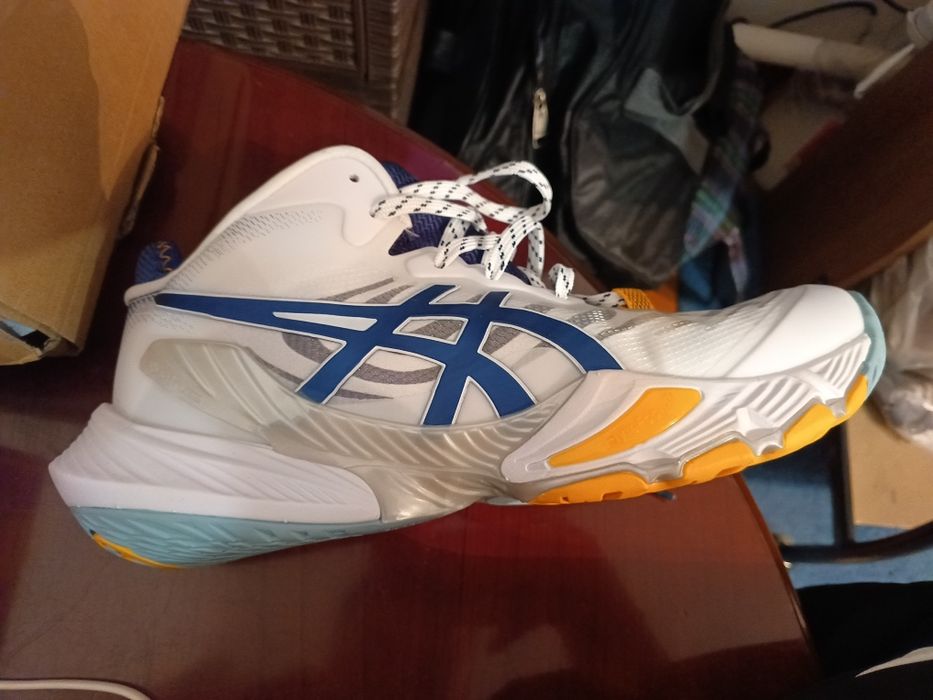 Асик красовки . хороший